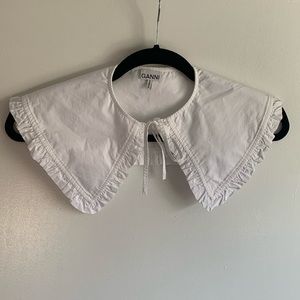 COPY - Ganni Ruffle Collar